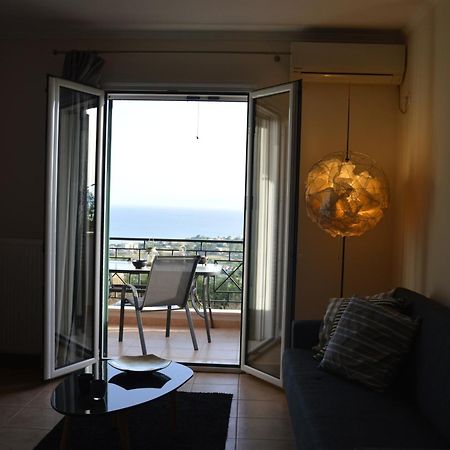 Erismini Apartment Frínion Екстериор снимка